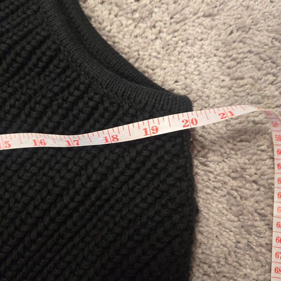 L.L. Bean Signature Sweater Vest Sleeveless Top side slit Black Knit Size Small - Picture 7 of 7